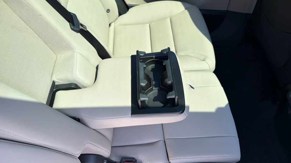 Volvo EX90 Ultra, Twin Motor Performance, 7 Seats Silver #32