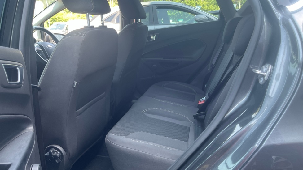 Ford Fiesta 1.25 Studio Euro 6 White #16