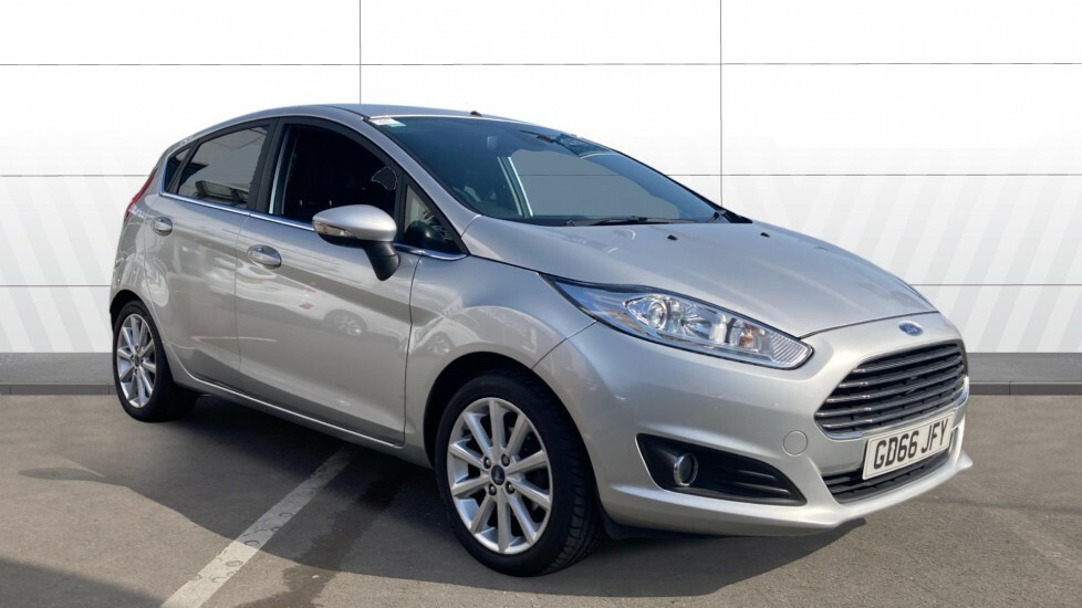 Ford Fiesta Titanium Silver