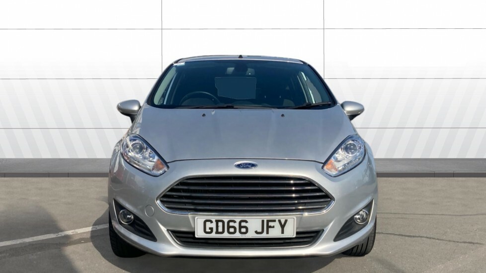 Ford Fiesta Titanium Silver #3