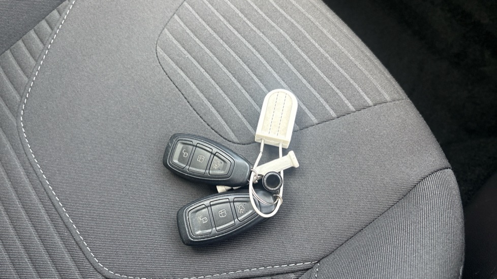 Ford Focus 2.0T Ecoboost St-2 -Full Service History- White #20