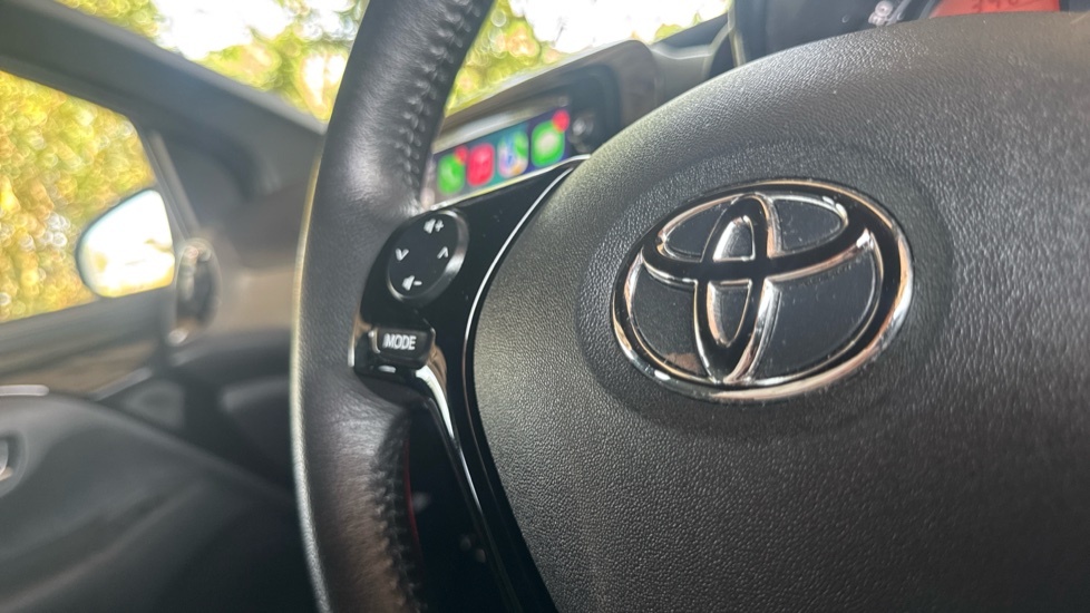 Toyota Aygo X Hatchback Green #21