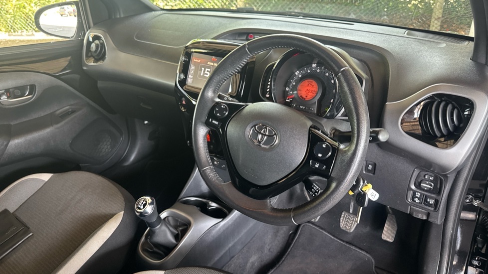 Toyota Aygo X Hatchback Green #11