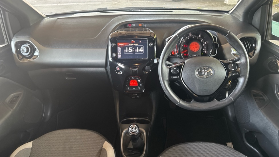 Toyota Aygo X Hatchback Green #10