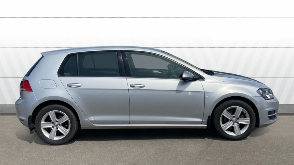 Volkswagen Golf 2.0 Tdi Gtd Black #5