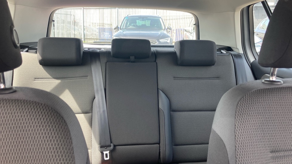 Volkswagen Golf 2.0 Tdi Gtd Black #15