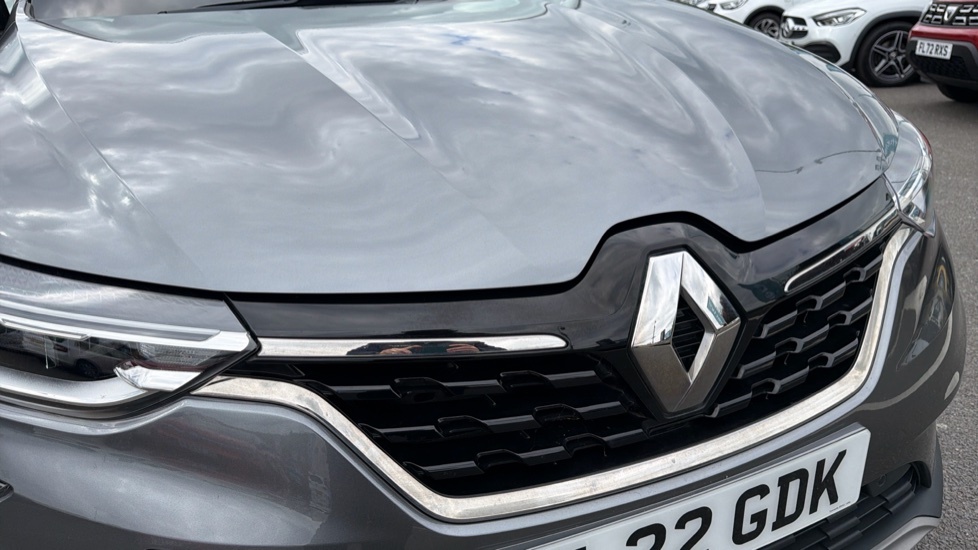 Renault Arkana 1.6 E-tech Hybrid 145 S Edition White #8
