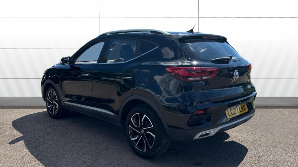 MG ZS Exclusive Black #2