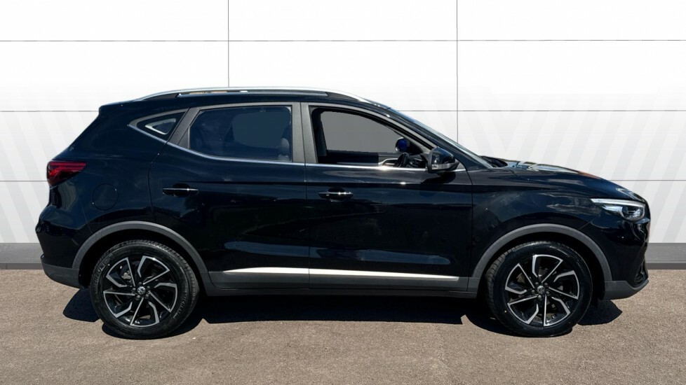 MG ZS Exclusive Black #5