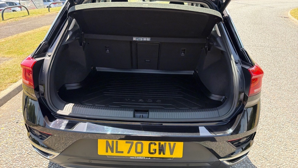 Volkswagen T-Roc Se Black #4