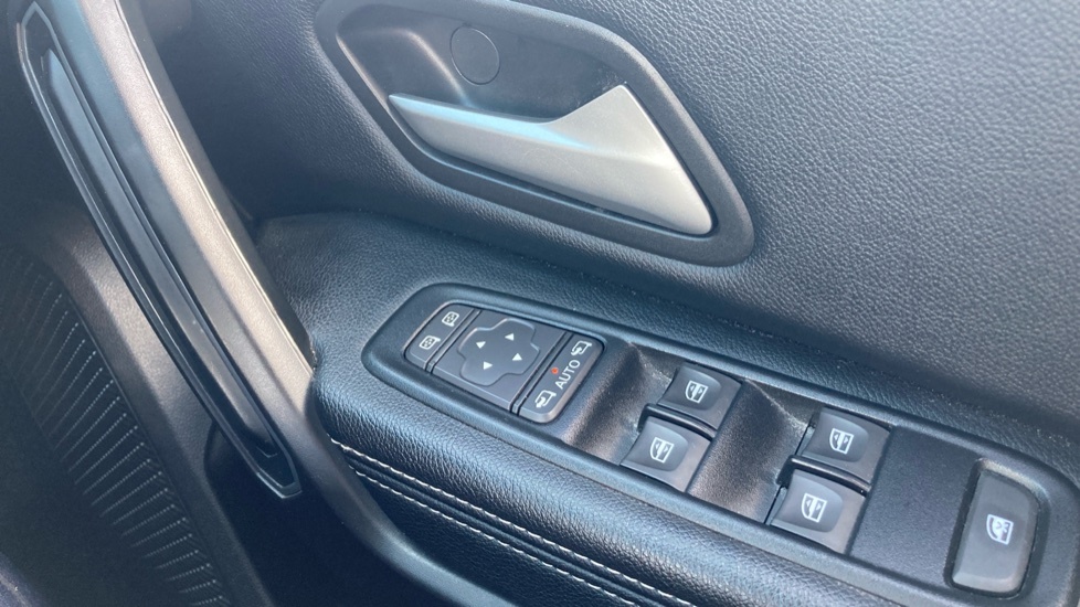 Dacia Duster Dacia Duster 1.0 Tce 100 Bi-fuel Prestige Blue #23