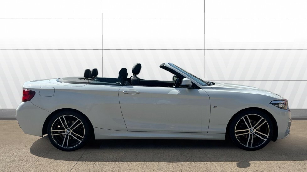 BMW 2 Series M Sport White #5