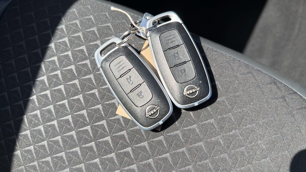 Nissan Juke Tekna Grey #20