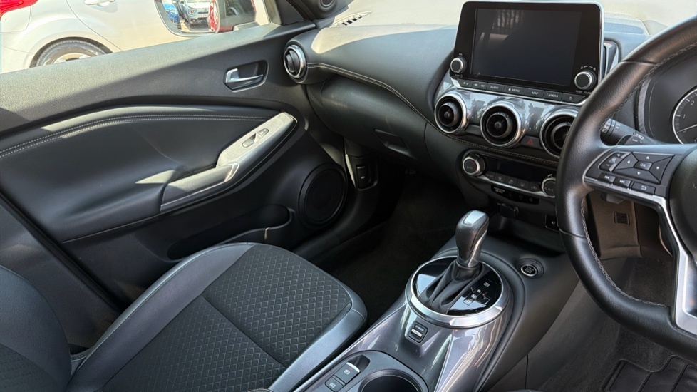 Nissan Juke Tekna Grey #14