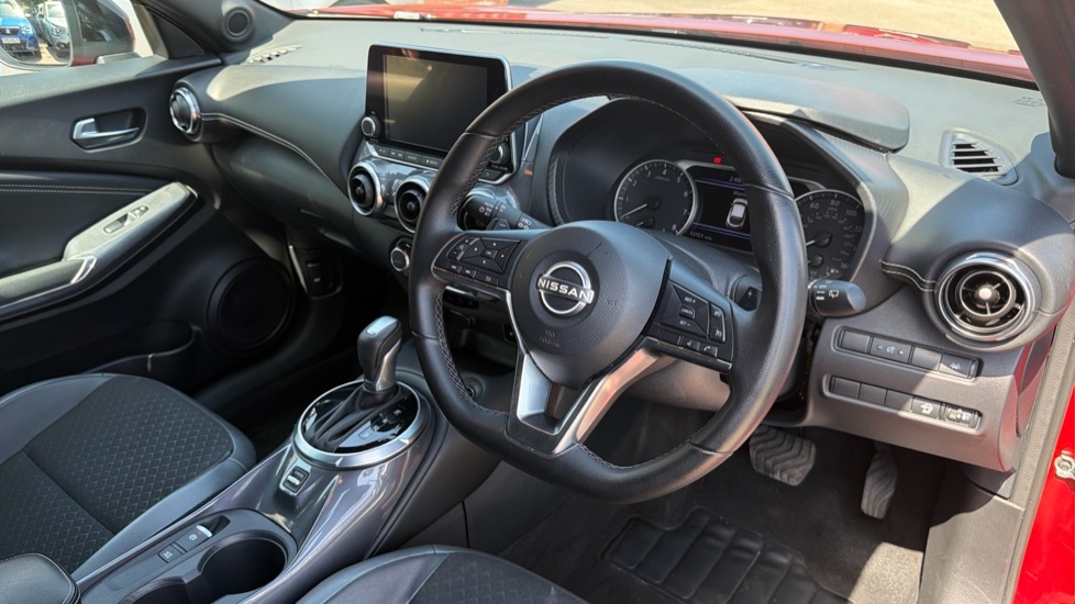 Nissan Juke Tekna Grey #11