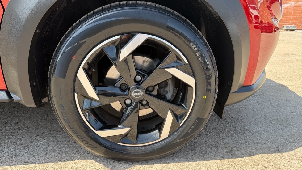 Nissan Juke Tekna Grey #21