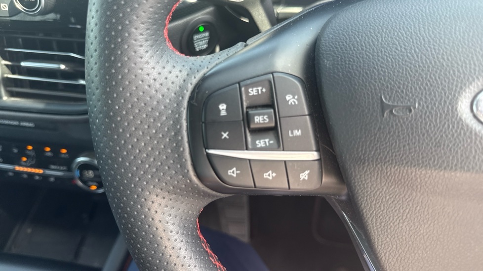 Ford Kuga 1.5 Ecoboost Zetec Black #41