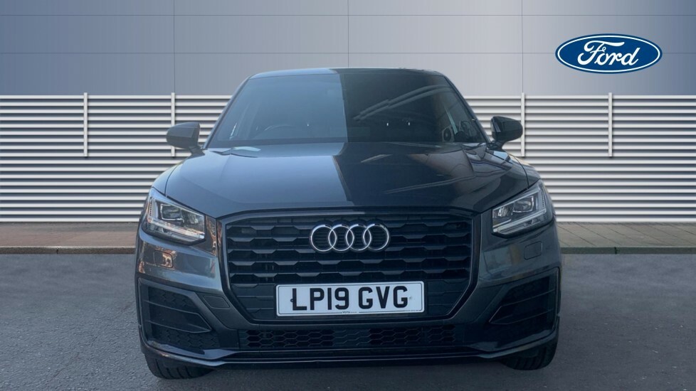 Audi Q2 Black Edition Grey #3