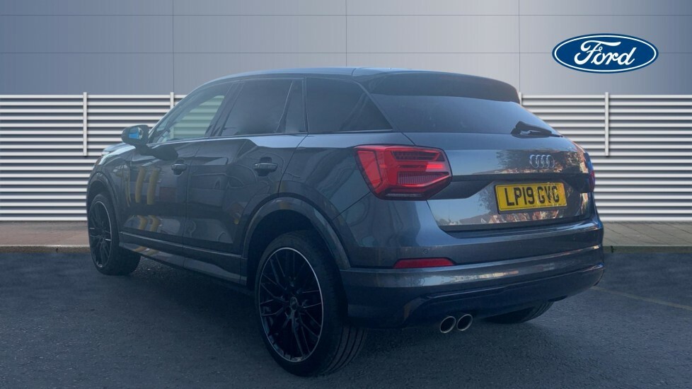 Audi Q2 Black Edition Grey #2
