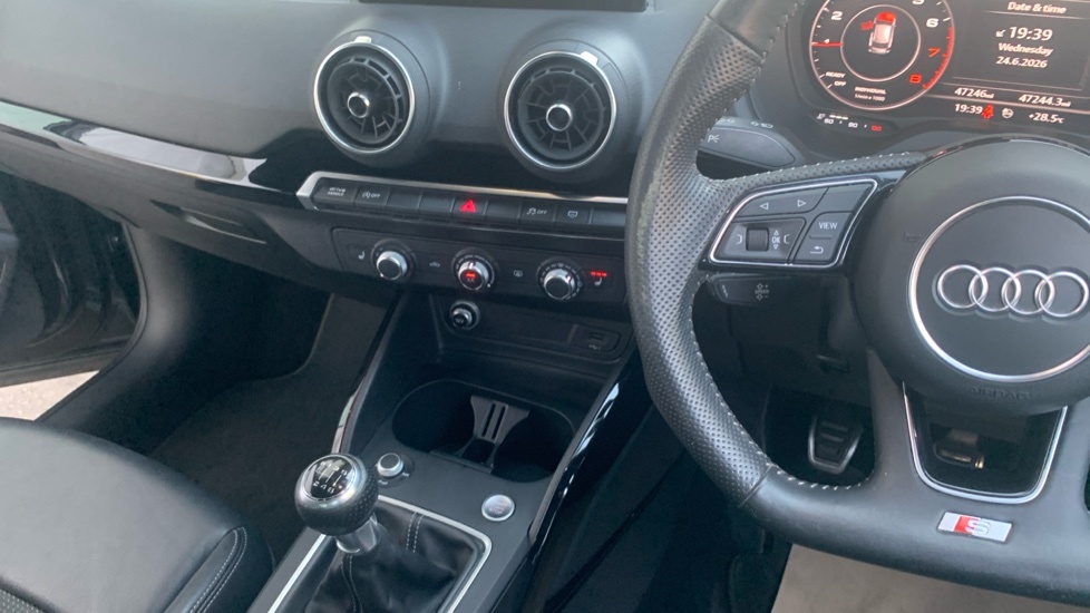 Audi Q2 1.0 Tfsi Sport Red #14