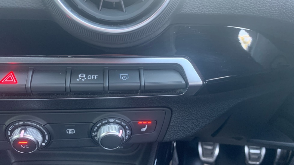 Audi Q2 1.0 Tfsi Sport Red #34
