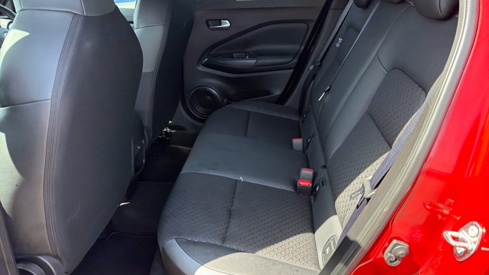 Nissan Juke N-connecta Grey #16