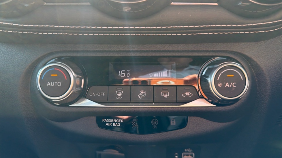 Nissan Juke N-connecta Grey #20