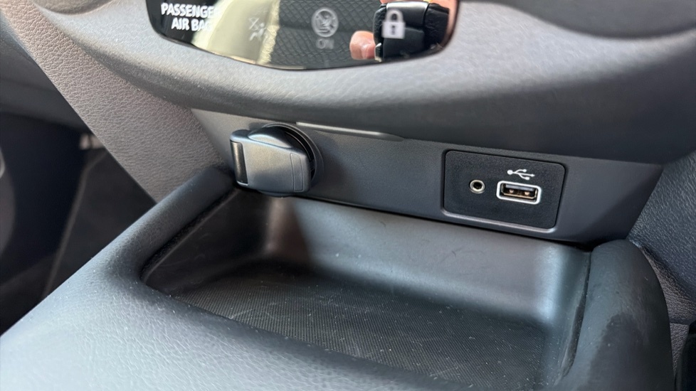 Nissan Juke N-connecta Grey #21