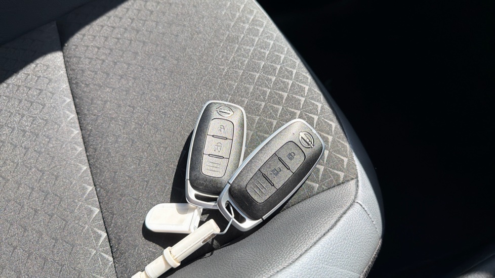 Nissan Juke N-connecta Grey #19