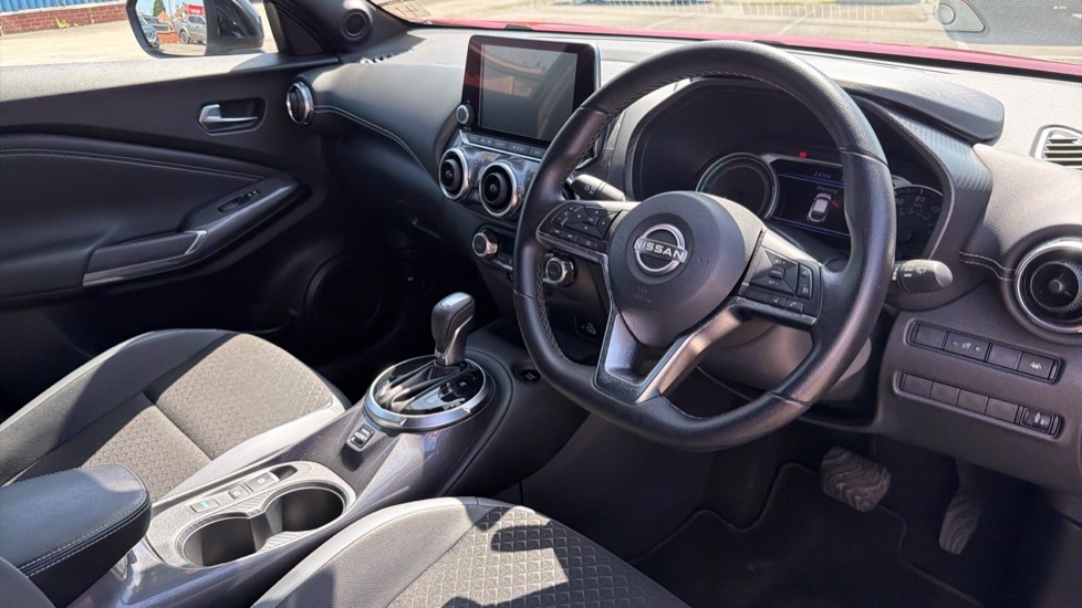 Nissan Juke N-connecta Grey #11