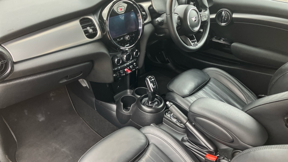 Mini Hatch 1.5 Cooper Sport Hatchback Euro Red #7