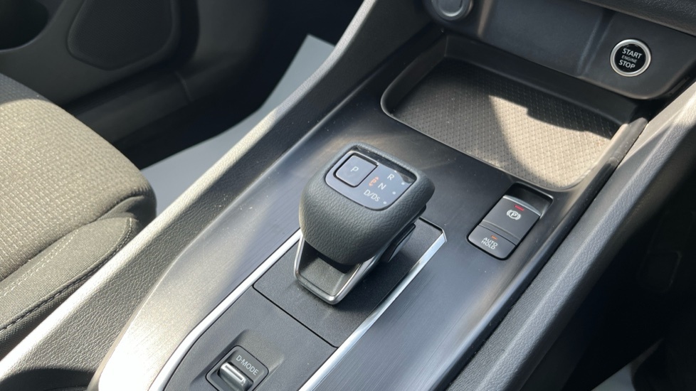 Nissan Qashqai N-connecta Grey #13