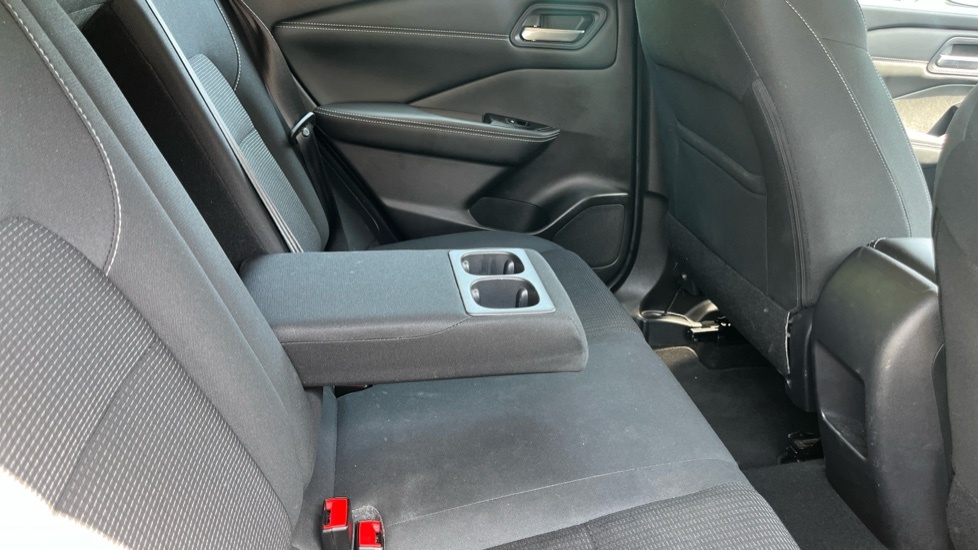 Nissan Qashqai N-connecta Grey #35