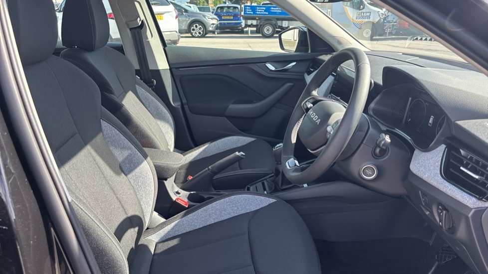 Skoda Kamiq 1.0 Tsi 95 Design Edition White #15