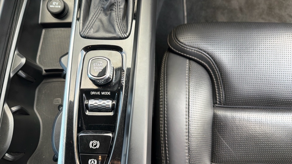 Volvo XC60 2L R-design Grey #13