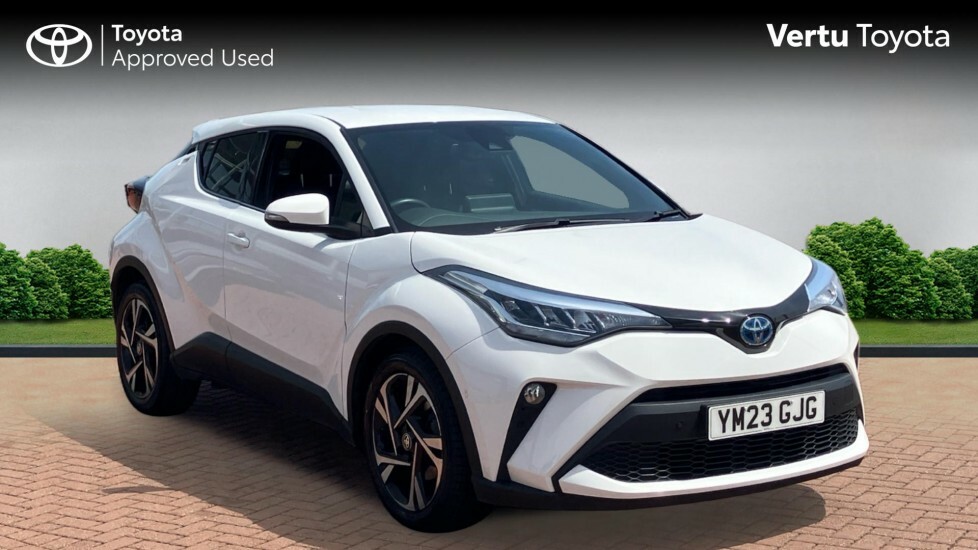 Toyota C-Hr Design White