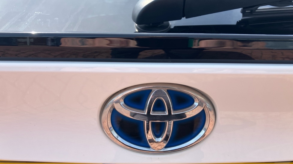 Toyota C-Hr Excel Purple #46