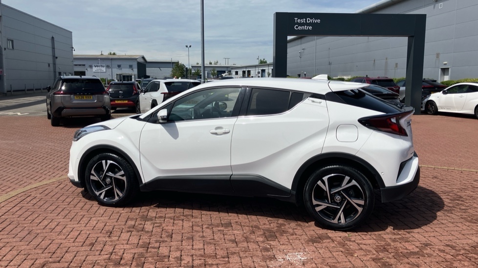 Toyota C-Hr Excel Purple #48