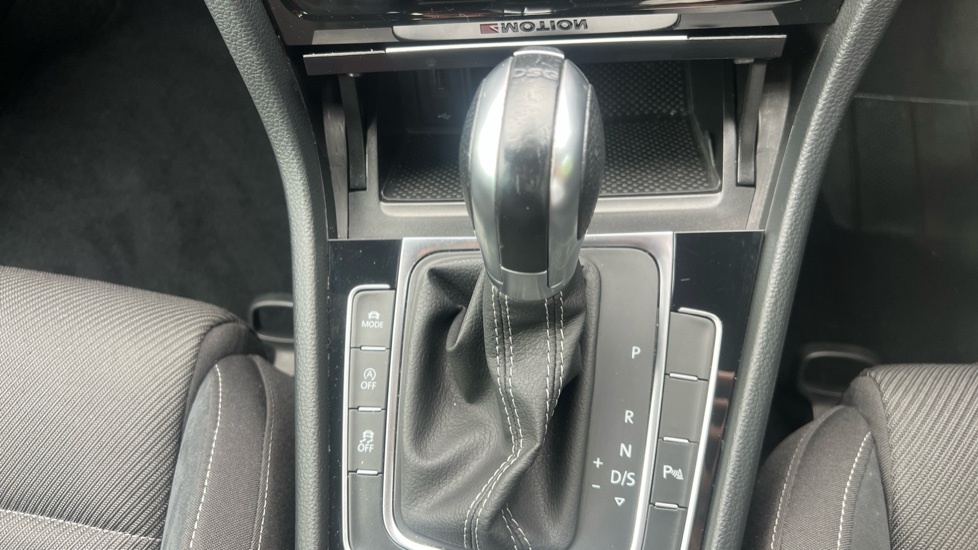 Volkswagen Golf Match Tdi Dsg White #23