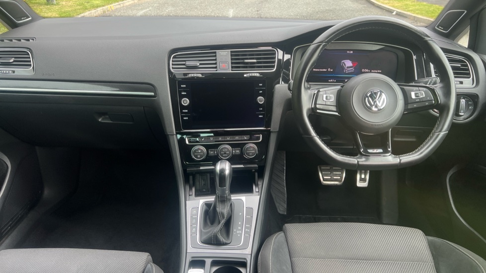 Volkswagen Golf Match Tdi Dsg White #10
