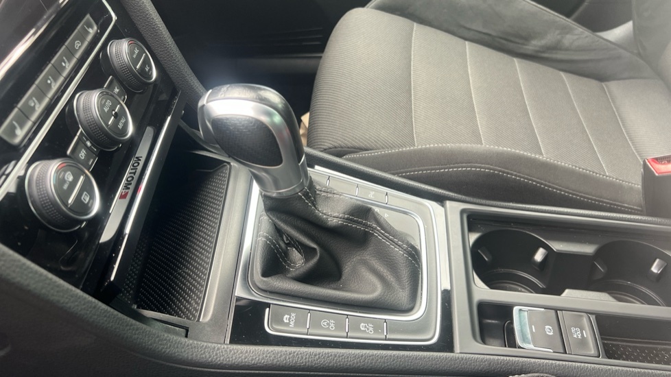 Volkswagen Golf Match Tdi Dsg White #13
