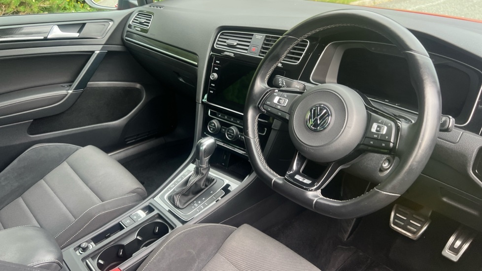 Volkswagen Golf Match Tdi Dsg White #11