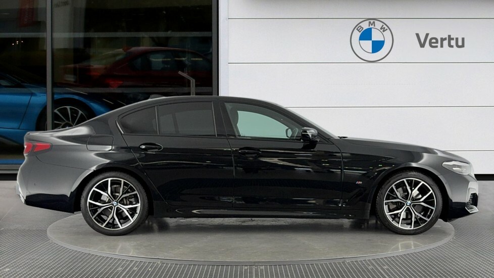 BMW 5 Series M Sport Black #3