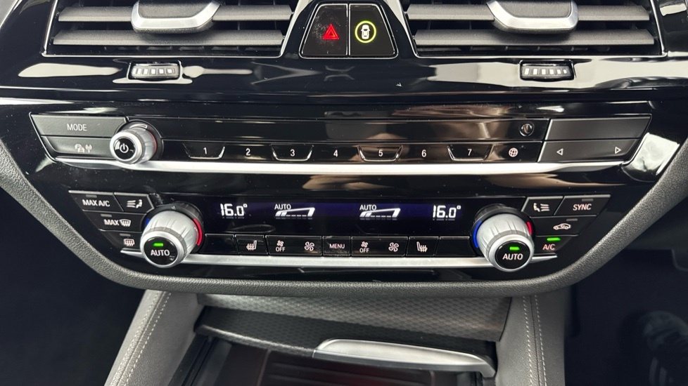 BMW 5 Series M Sport Black #52