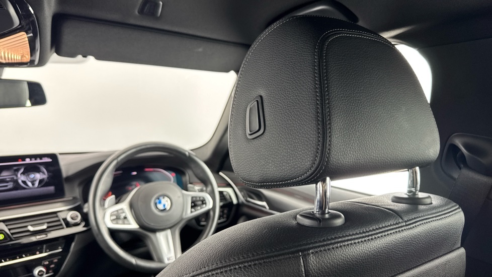 BMW 5 Series M Sport Black #41