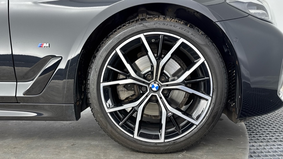 BMW 5 Series M Sport Black #14