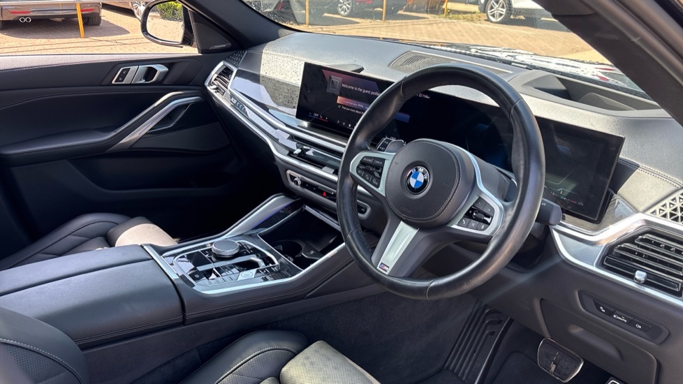 BMW X6 M M Sport White #6