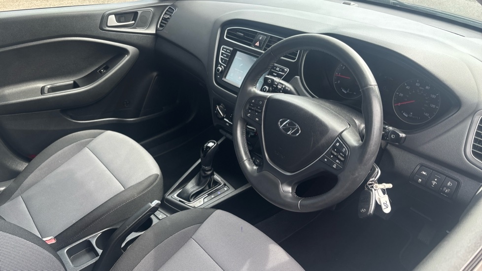 Hyundai I20 1.2 Mpi Se 83 Bhp White #11