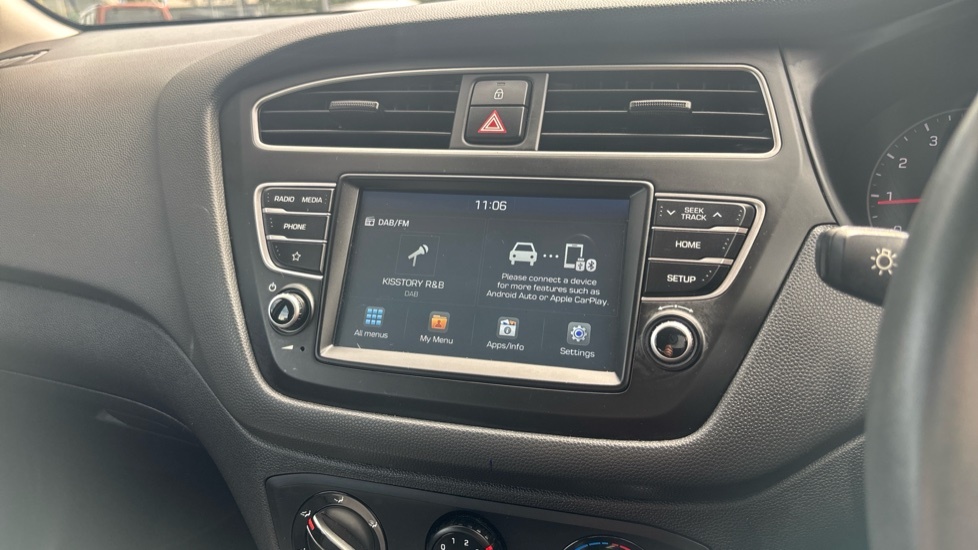 Hyundai I20 1.2 Mpi Se 83 Bhp White #12