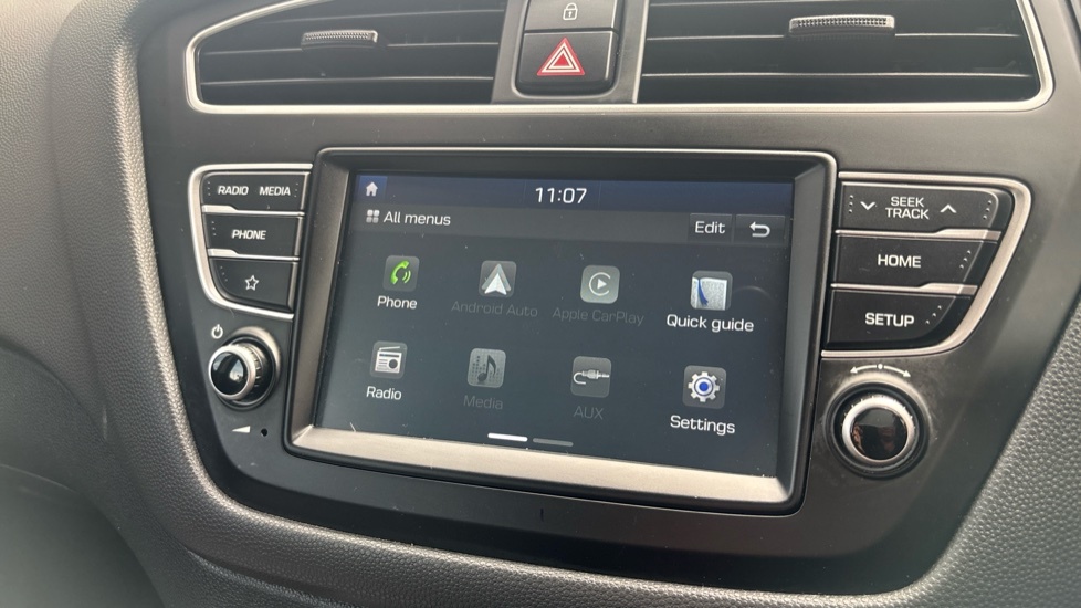 Hyundai I20 1.2 Mpi Se 83 Bhp White #22